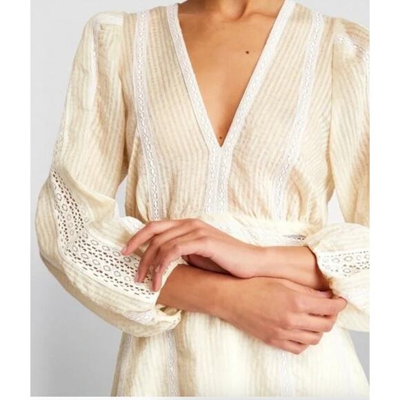 Sandro Lace Cut Out Short Cream Dress. Size 34 or US 2 - Picture 3 of 7